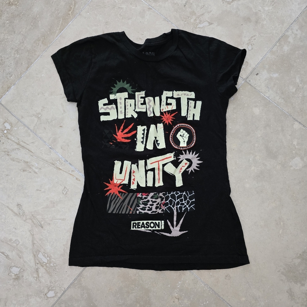 Lady's Small Black T shirt Graphic